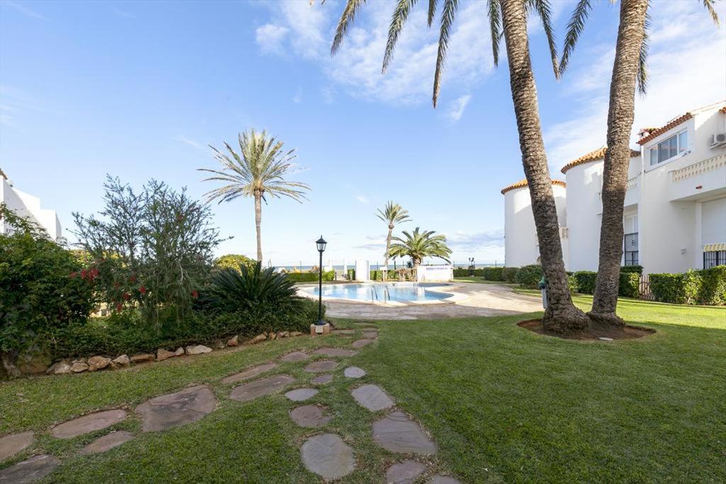 Playasol Apartment Denia Bagian luar foto